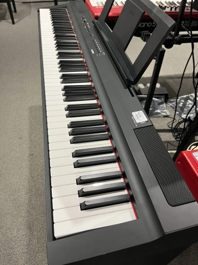 Yamaha - P125 B w/ Stand + Pedal Unit 2